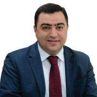 الدكتور محمد يوسف حياصات